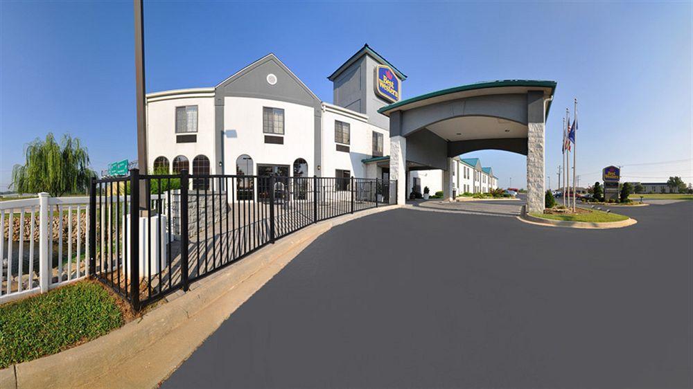 Hotel Western South Hill