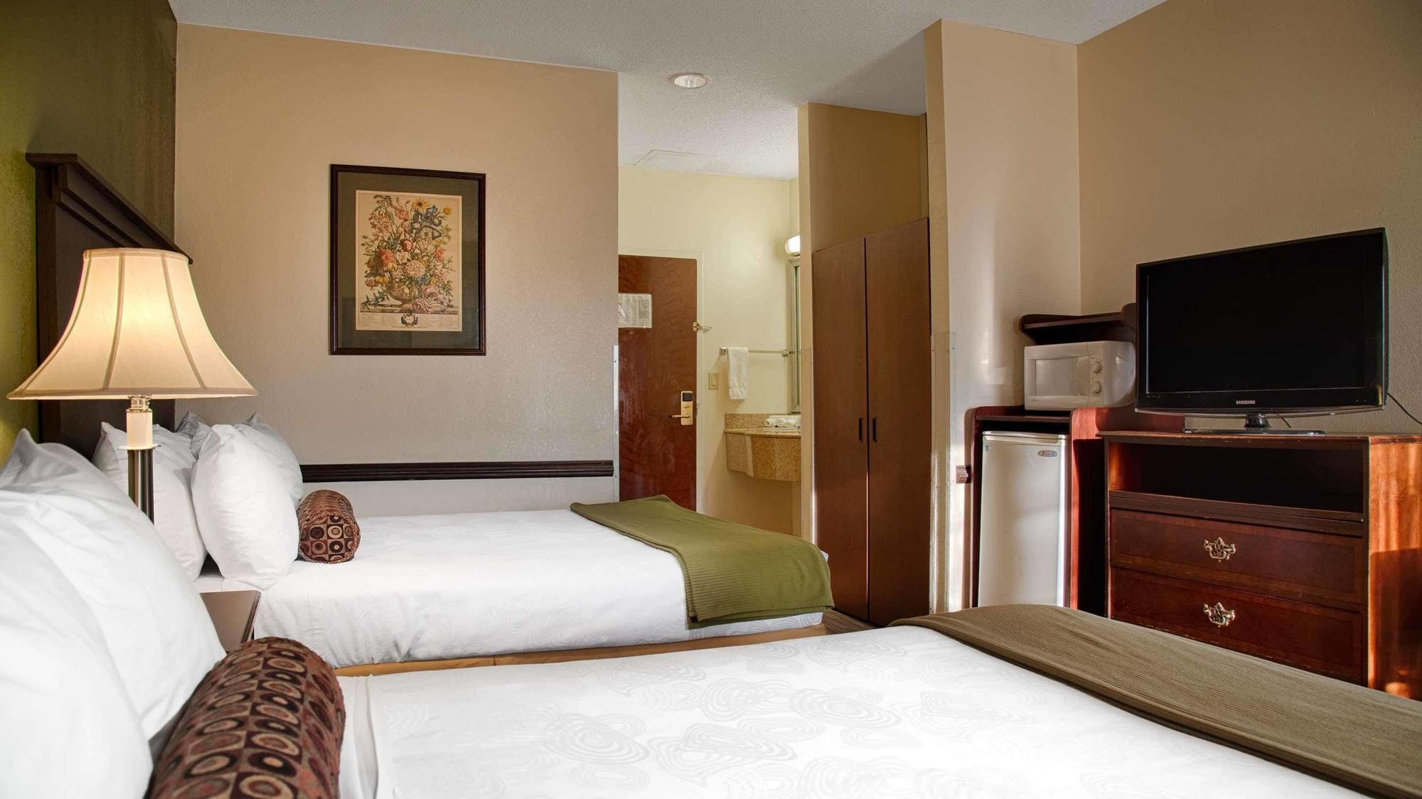 Western Hotel South Hill